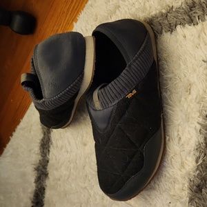 Men's Teva slip-on shoes size 13, gently worn.